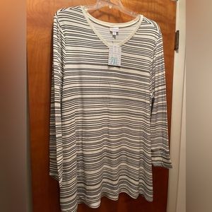 LuLaRue Elizabeth Ling Sleeve Top